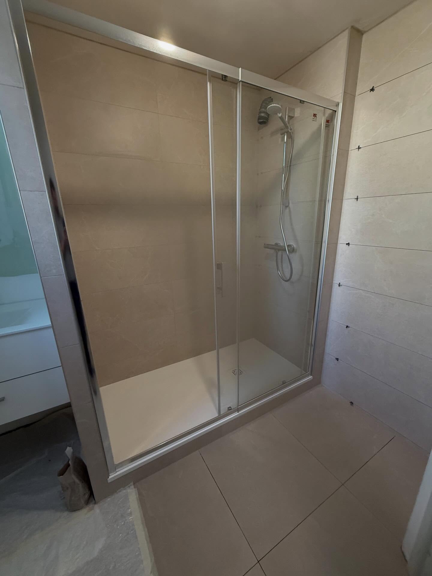 Salle de bain clé en main 3